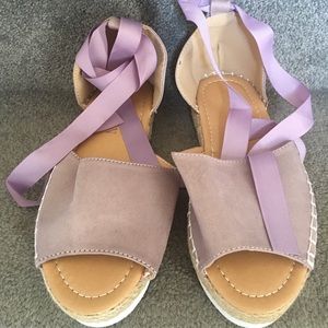 Flat espadrille